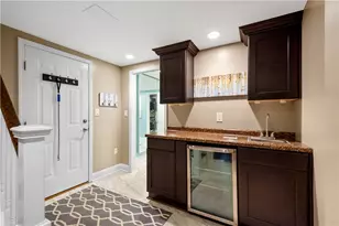 2455 Berkshire Dr, Pittsburgh, PA 15241 - Photo 25