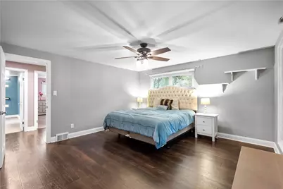 2455 Berkshire Dr, Pittsburgh, PA 15241 - Photo 13