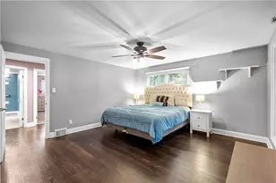 2455 Berkshire Dr, Pittsburgh, PA 15241 - Photo 13