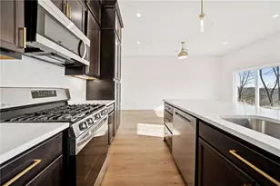 2215 Lebanon Dr, Elizabeth Twp/Boro, PA 15135 - Photo 11