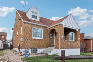 422 Mifflin St, West Mifflin, PA 15122 - Photo 7