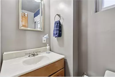 422 Mifflin St, West Mifflin, PA 15122 - Photo 25