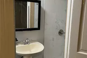 110 Chestnut St, Jeannette, PA 15644 - Photo 11