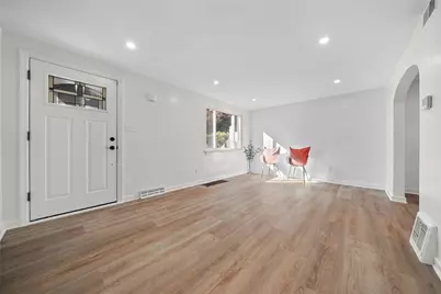 2905 Blackridge Ave, Pittsburgh, PA 15235 - Photo 5