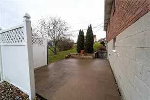 199 Spruce St, Mount Pleasant Township, PA 15666 - Photo 5