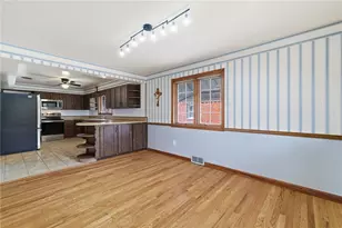 5626 5th St, Pittsburgh, PA 15236 - Photo 9