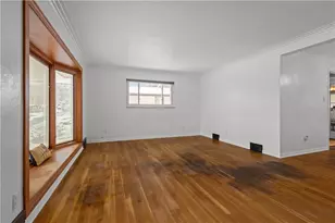 2201 Parklyn St, Pittsburgh, PA 15234 - Photo 3