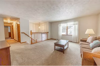 536 Lori Dr, Allegheny Township, PA 15656 - Photo 5