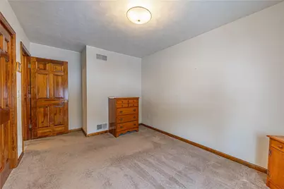 536 Lori Dr, Allegheny Township, PA 15656 - Photo 17