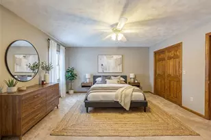 536 Lori Dr, Allegheny Township, PA 15656 - Photo 11