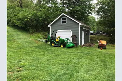 989 Blackhawk Rd, Beaver Falls, PA 15010 - Photo 17