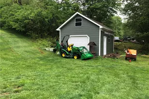 989 Blackhawk Rd, Beaver Falls, PA 15010 - Photo 17