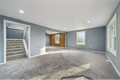 148 Sycamore St, Hempfield Township, PA 15642 - Photo 3