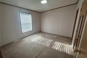 35 Emerald Dr, Pine Township, PA 16127 - Photo 11