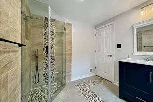 202 Nobles Ln, Pittsburgh, PA 15210 - Photo 21