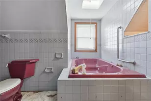 51 Revo Rd, Pittsburgh, PA 15236 - Photo 9