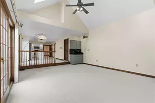 370 Cobblestone Cir, Robinson Twp, PA 15136 - Photo 17