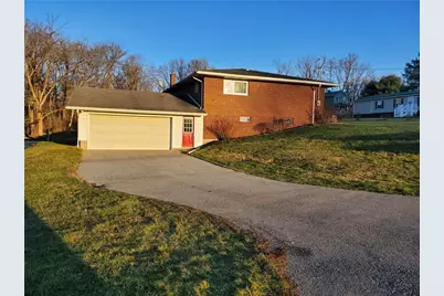 765 Fairview St, Manor Township, PA 16226 - Photo 3