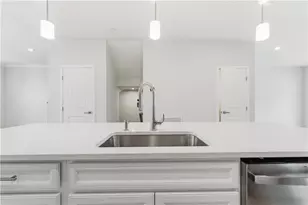 339 Telluride Ln, Cranberry Township, PA 16066 - Photo 5