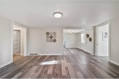 2625 Oakhill Dr, South Park, PA 15129 - Photo 7