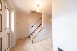 209 Video Dr, Munhall, PA 15120 - Photo 17