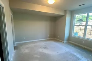 109 Independence Dr, Jefferson Township, PA 16023 - Photo 7