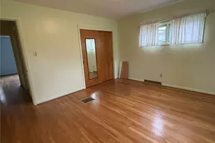 359 Dixon Blvd, South Union Township, PA 15401 - Photo 9