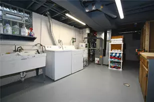 2131 Swallow Hill Rd, Scott Township, PA 15220 - Photo 25