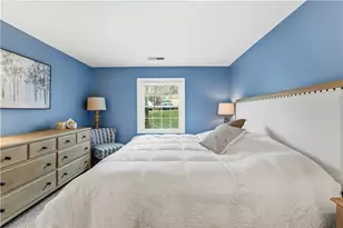 1110 Chatham Park Dr, Scott Township, PA 15216 - Photo 19