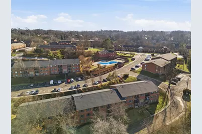 1110 Chatham Park Dr #E, Scott Township, PA 15216 - Photo 25