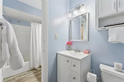 1110 Chatham Park Dr #E, Scott Township, PA 15216 - Photo 23