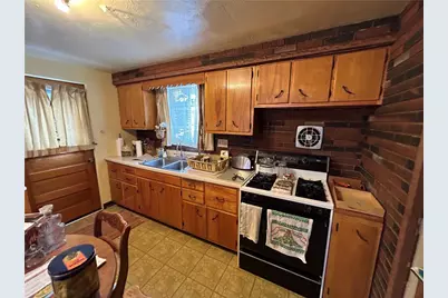 3931 Frederick St, Pittsburgh, PA 15234 - Photo 9