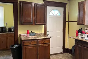 304 Spruce Ave, Sharon, PA 16146 - Photo 9