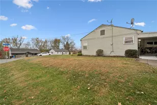 10885 Carlson Dr, North Huntingdon, PA 15642 - Photo 25