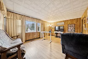 10885 Carlson Dr, North Huntingdon, PA 15642 - Photo 11