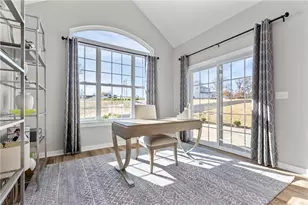 138 Independence Dr, Jefferson Township, PA 16023 - Photo 5