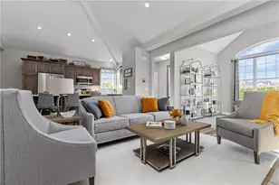 138 Independence Dr, Jefferson Township, PA 16023 - Photo 9