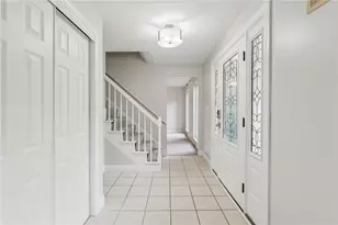 2007 Garrick Dr, Pittsburgh, PA 15235 - Photo 3