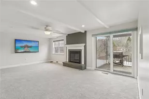 2007 Garrick Dr, Pittsburgh, PA 15235 - Photo 17