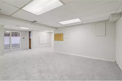 2007 Garrick Drive, Pittsburgh, PA 15235 - Photo 33