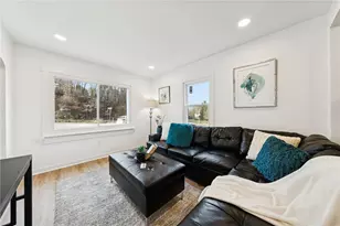 3230 Brodhead Rd, Center Township, PA 15001 - Photo 7