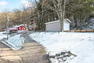 447 Lake Side Rd, Addison Boro, PA 15411 - Photo 11