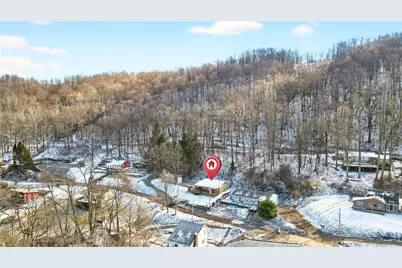 447 Lake Side Rd, Addison Boro, PA 15411 - Photo 9