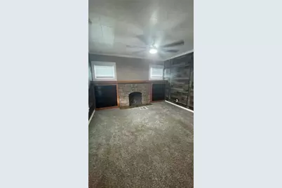 247 Cedar Ave #1, Sharon, PA 16146 - Photo 11