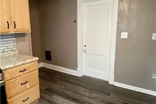 247 Cedar Ave, Sharon, PA 16146 - Photo 27