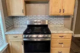 247 Cedar Ave, Sharon, PA 16146 - Photo 25