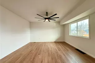 218 W 10th Ave, Tarentum, PA 15084 - Photo 7