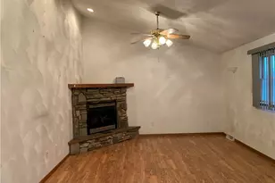 2660 Glenny Ln, West Mifflin, PA 15122 - Photo 7