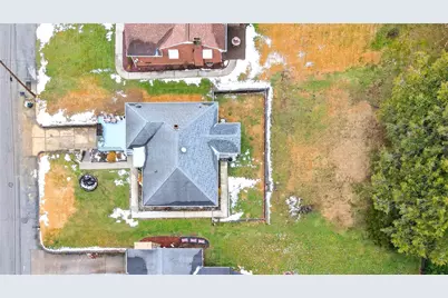 660 Circle Drive, Rostraver, PA 15012 - Photo 11