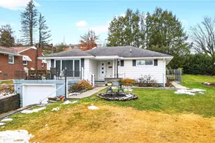 660 Circle Dr, Rostraver, PA 15012 - Photo 1